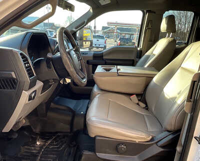 2019 Ford F250 Ext Cab, $23495. Photo 4