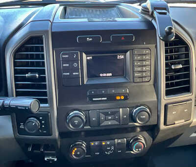 2019 Ford F250 Ext Cab, $23495. Photo 5