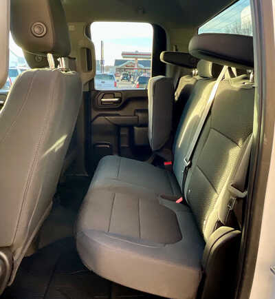 2021 Chevrolet 2500 Ext Cab, $27995. Photo 6