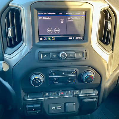 2021 Chevrolet 2500 Ext Cab, $27995. Photo 8