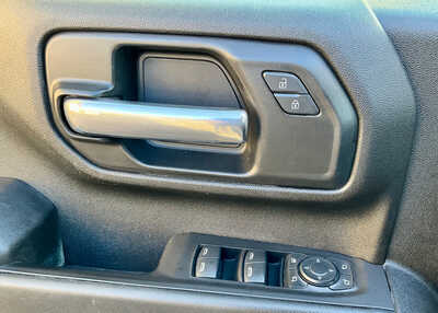 2021 Chevrolet 2500 Ext Cab, $27995. Photo 9