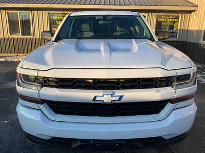2016 Chevrolet 1500 Ext Cab, $13995. Photo 2
