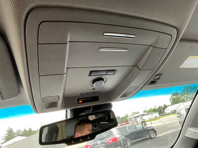 2018 Chevrolet Suburban, $13994. Photo 10