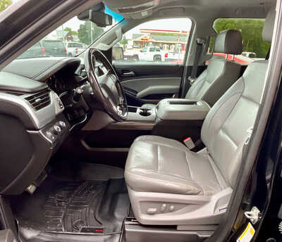 2018 Chevrolet Suburban, $13994. Photo 4