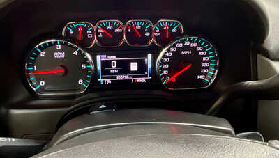 2018 Chevrolet Suburban, $13994. Photo 8