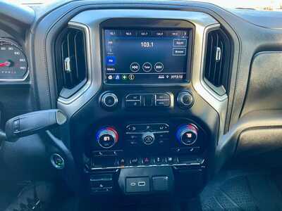 2021 Chevrolet 1500 Crew Cab, $20995. Photo 9
