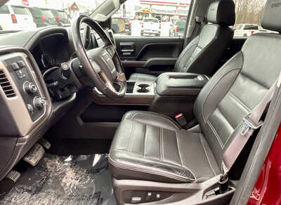 2017 GMC 1500 Crew Cab, $20500. Photo 6