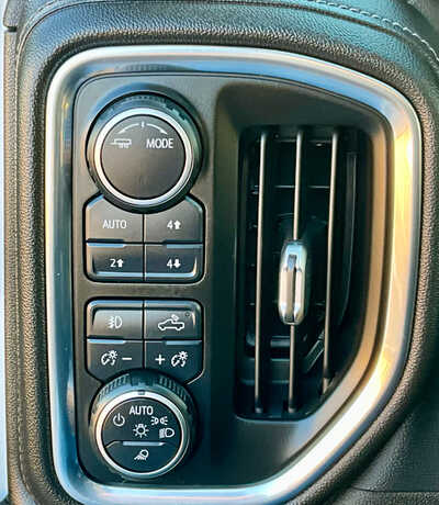 2021 Chevrolet 1500 Crew Cab, $20995. Photo 10