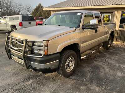 2006 Chevrolet 2500 Ext Cab, $14995. Photo 3