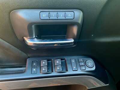 2017 Chevrolet 1500 Crew Cab, $14500. Photo 10