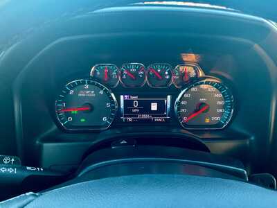 2017 Chevrolet 1500 Crew Cab, $14500. Photo 8