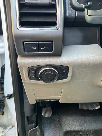 2022 Ford F350 Crew Cab, $28995. Photo 11