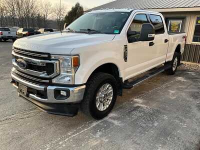 2022 Ford F350 Crew Cab, $28995. Photo 3