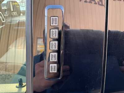 2022 Ford F350 Crew Cab, $28995. Photo 8