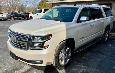 2015 Chevrolet Suburban, $0. Photo 3