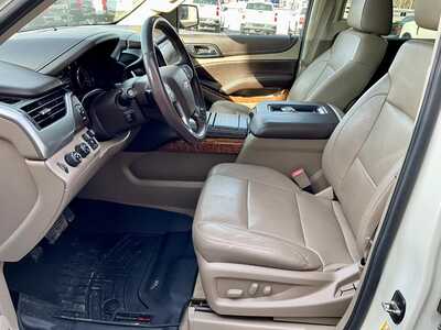2015 Chevrolet Suburban, $0. Photo 4