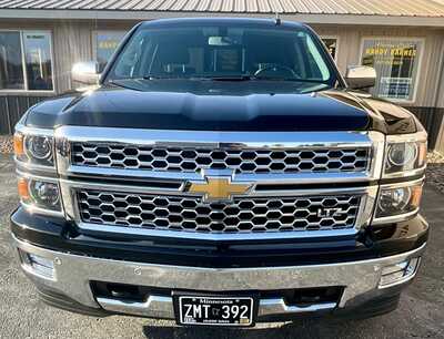 2015 Chevrolet 1500 Crew Cab, $16995. Photo 2