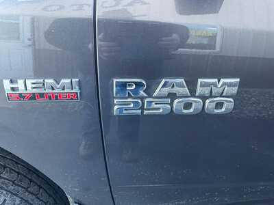 2015 RAM 2500 Crew Cab, $14988. Photo 4