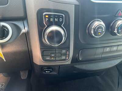 2017 RAM 1500 Crew Cab, $14988. Photo 12