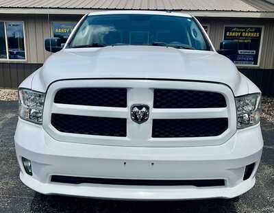 2017 RAM 1500 Crew Cab, $14988. Photo 2
