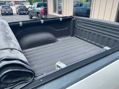 2017 RAM 1500 Crew Cab, $14988. Photo 6