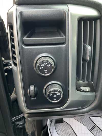 2014 Chevrolet 1500 Ext Cab, $13995. Photo 5