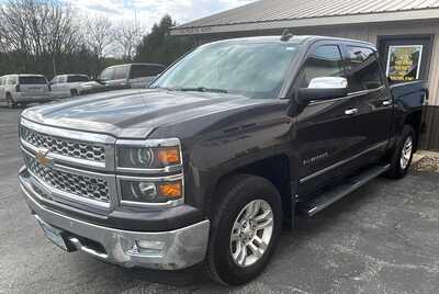 2015 Chevrolet 1500 Crew Cab, $8495. Photo 3