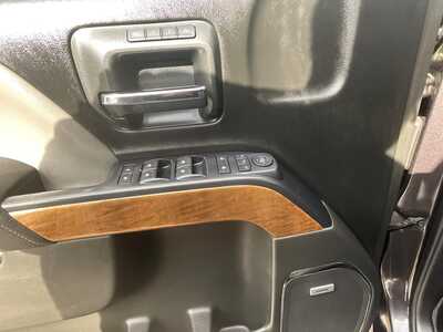 2015 Chevrolet 1500 Crew Cab, $8495. Photo 8