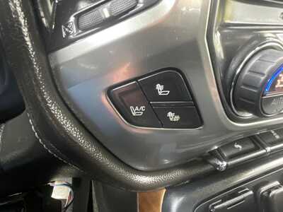2015 Chevrolet 1500 Crew Cab, $8495. Photo 9