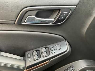 2018 Chevrolet Suburban, $0. Photo 9