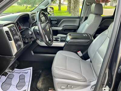 2014 Chevrolet 1500 Ext Cab, $13995. Photo 4
