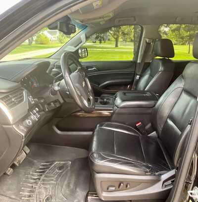 2016 Chevrolet Suburban, $0. Photo 4