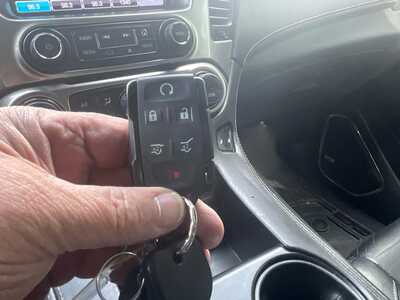2016 Chevrolet Suburban, $0. Photo 9