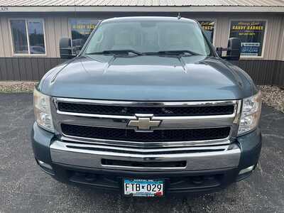 2009 Chevrolet 1500 Crew Cab, $4995. Photo 2