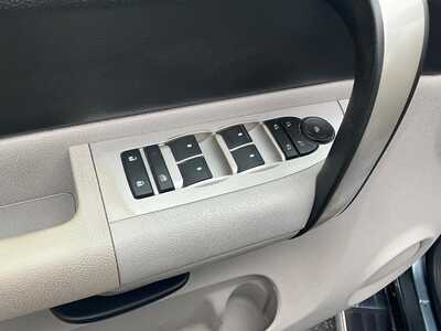 2009 Chevrolet 1500 Crew Cab, $4995. Photo 7