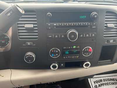 2009 Chevrolet 1500 Crew Cab, $4995. Photo 9