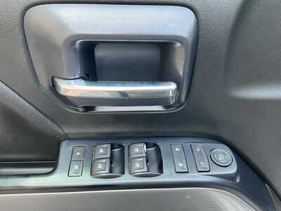 2018 Chevrolet 3500 Crew Cab, $16995. Photo 9