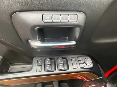 2017 Chevrolet 1500 Crew Cab, $15995. Photo 10