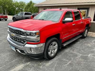 2017 Chevrolet 1500 Crew Cab, $15995. Photo 3