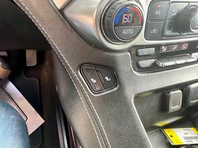 2018 Chevrolet Suburban, $18995. Photo 10
