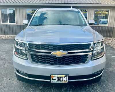 2018 Chevrolet Suburban, $18995. Photo 2