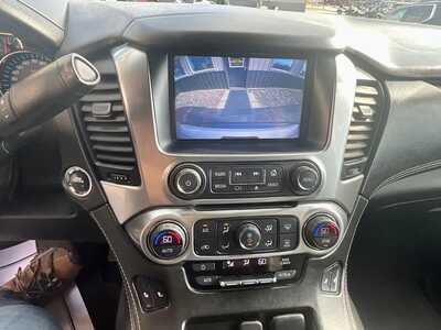 2018 Chevrolet Suburban, $18995. Photo 6