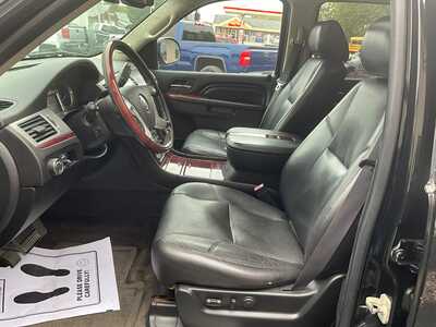 2011 Cadillac Escalade, $4995. Photo 4