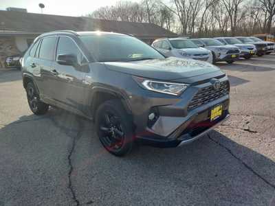 2020 Toyota RAV4, $21845. Photo 2