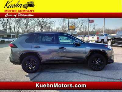 2020 Toyota RAV4, $21845. Photo 1