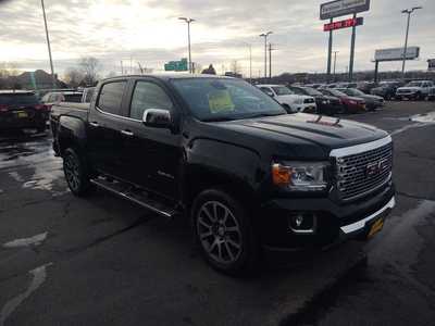 2018 GMC Canyon Crew Cab, $25900. Photo 2