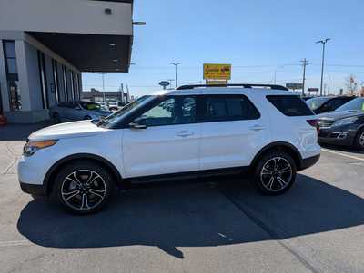 2015 Ford Explorer, $13990. Photo 5