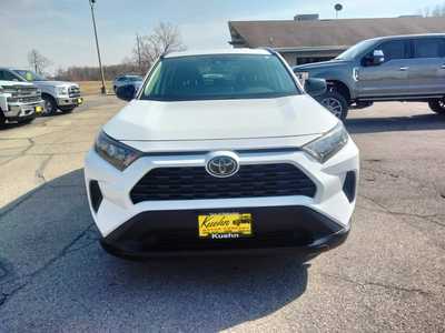 2019 Toyota RAV4, $25450. Photo 3