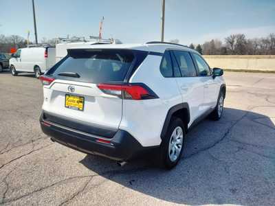 2019 Toyota RAV4, $25450. Photo 8