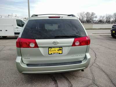 2006 Toyota Sienna, $4995. Photo 7